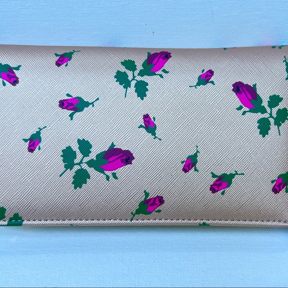 Betsey Johnson Rose Gold Wallet Hearts and Roses - Picture 3 of 13